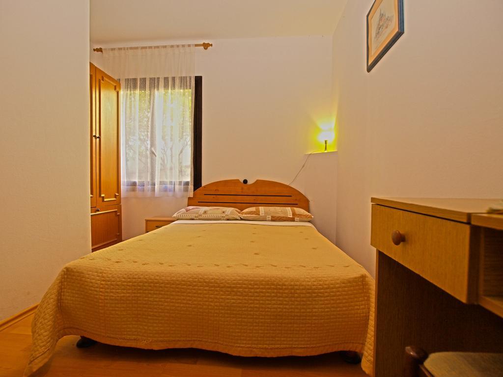 Apartments Antica Pula Exterior photo